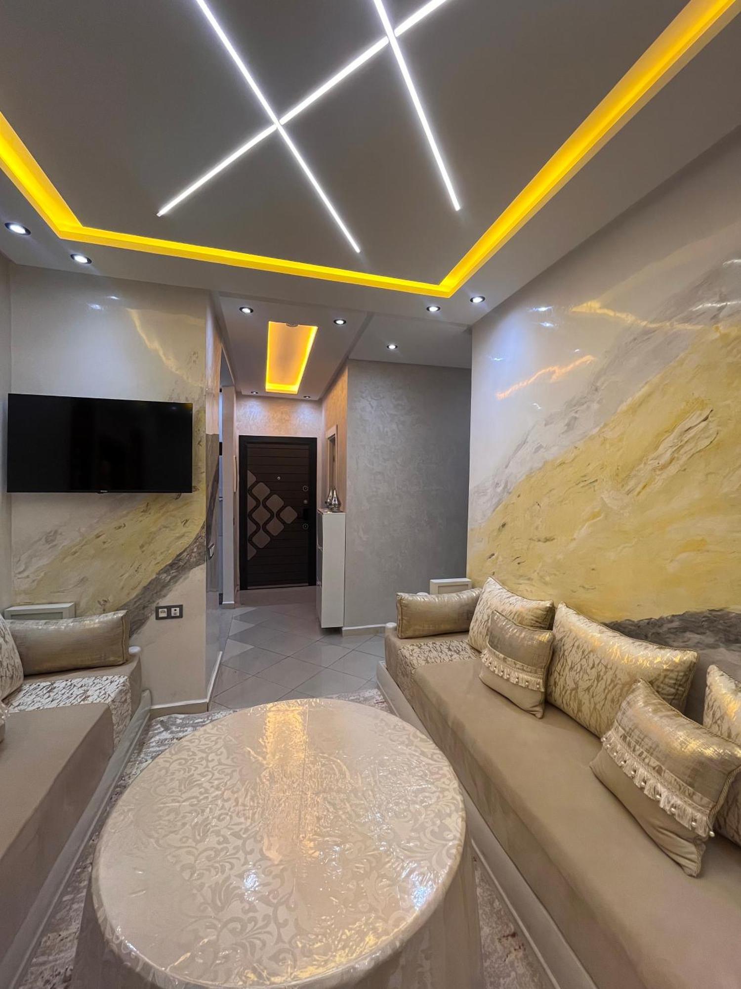 Appartement Renove Avec Style Et Parking Surveille Marrakesh Bagian luar foto